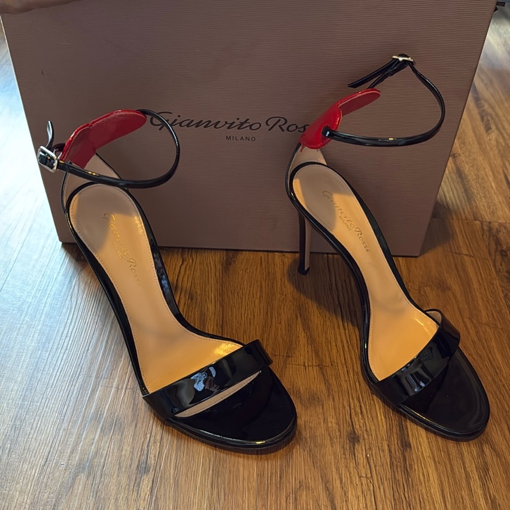 Gianvito Rossi black heels with black heart